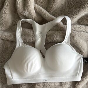 VSX White Sports Bra Seamless Comfort